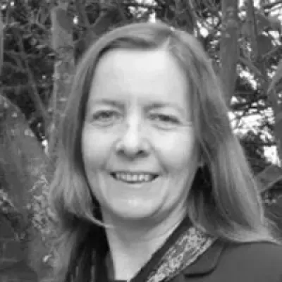  Alison Smith