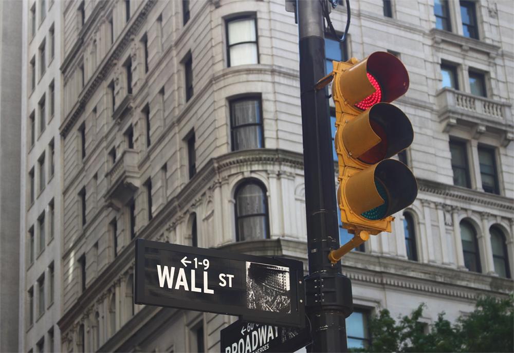 Image: Wall Street / Adobe Stock