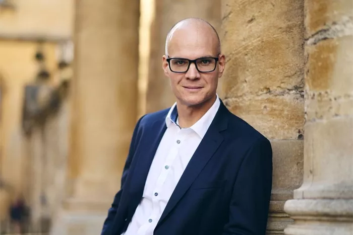 Dr Jan Rosenow