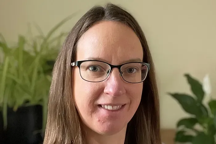 Dr Linda Speight